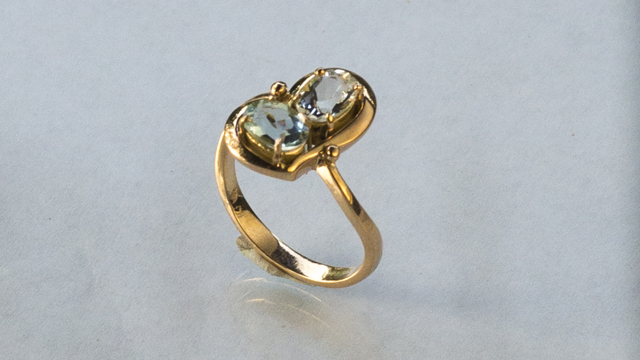 anello in oro 18kt con acqua marina e topazio